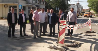RADOVI U ULICI CARA DUŠANA: Grad izdvojio 40 miliona dinara RADOVI U ULICI CARA DUŠANA: Grad izdvojio 40 miliona dinara