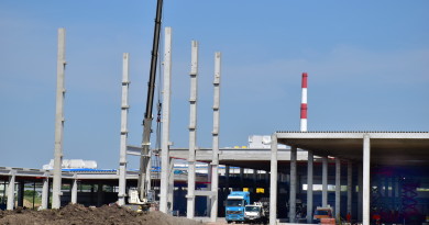 PREDSTAVNICI LOKALNE SAMOUPRAVE O INVESTICIJAMA I RAZVOJU INDUSTRIJSKIH ZONA PREDSTAVNICI LOKALNE SAMOUPRAVE O INVESTICIJAMA I RAZVOJU INDUSTRIJSKIH ZONA