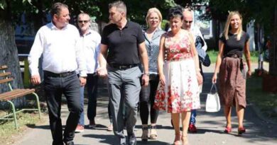 MINISTAR ZORAN ĐORĐEVIĆ U POSETI SEČNJU MINISTAR ZORAN ĐORĐEVIĆ U POSETI SEČNJU