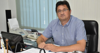 DOBRICA BRDARIĆ, DIREKTOR DOMA ZA UČENIKE SREDNjIH ŠKOLA „ANGELINA KOJIĆ – GINA” DOBRICA BRDARIĆ, DIREKTOR DOMA ZA UČENIKE SREDNjIH ŠKOLA „ANGELINA KOJIĆ – GINA”