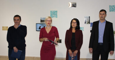 OTPOČELO OVOGODIŠNjE 13. BIJENALE AKVARELA U SAVREMENOJ GALERIJI OTPOČELO OVOGODIŠNjE 13. BIJENALE AKVARELA U SAVREMENOJ GALERIJI