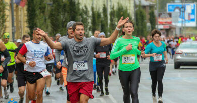 ČETVRTI „ZRENJANINSKI POLUMARATON” OKUPIO OKO 800 TRKAČA IZ SRBIJE I INOSTRANSTVA ČETVRTI „ZRENJANINSKI POLUMARATON” OKUPIO OKO 800 TRKAČA IZ SRBIJE I INOSTRANSTVA