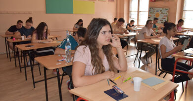 NAKON ZAVRŠNOG ISPITA SLEDI POPUNJAVANJE LISTE ŽELJA I UPIS U SREDNJE ŠKOLE NAKON ZAVRŠNOG ISPITA SLEDI POPUNJAVANJE LISTE ŽELJA I UPIS U SREDNJE ŠKOLE