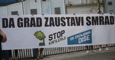 ODRŽAN JOŠ JEDAN PROTEST GRAĐANA ZBOG SMRADA IZ „PREKONA” ODRŽAN JOŠ JEDAN PROTEST GRAĐANA ZBOG SMRADA IZ „PREKONA”