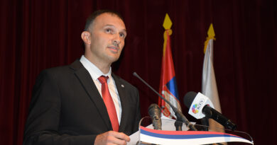 SKUPŠTINA GRADA IZABRALA SIMA SALAPURU ZA GRADONAČELNIKA ZRENJANINA I ČLANOVE GRADSKOG VEĆA SKUPŠTINA GRADA IZABRALA SIMA SALAPURU ZA GRADONAČELNIKA ZRENJANINA I ČLANOVE GRADSKOG VEĆA